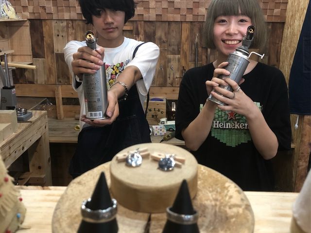 ��ォ��m���m���J�b�v�����X�I
�X��ƔN�̍��A28�˗L��܂������y���܂��Ē����܂����B_SWING BY