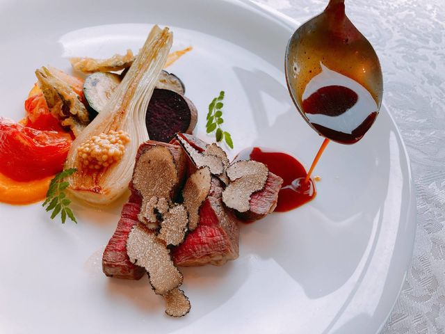 �t�H�[�V�[�Y���b�����`�̃��C������_�z�e���j���[�I�[�^�j����