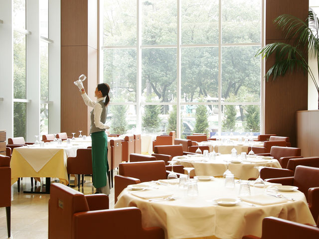 �X���yOZAWA�z_�I���G���^���z�e���L��