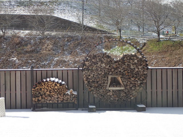 �A�E�g�h�A�d�X�g�[�u�V���b�v �R�̉�