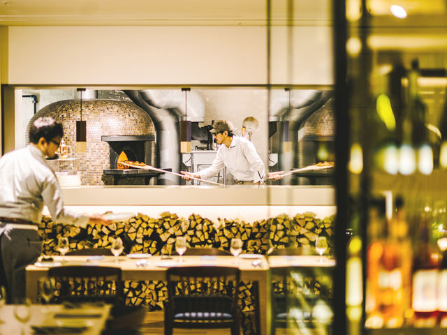 �U�L�b�`���J�����^�I�[�v���L�b�`������͐d�q���������������܂�_�z�e���J�������s