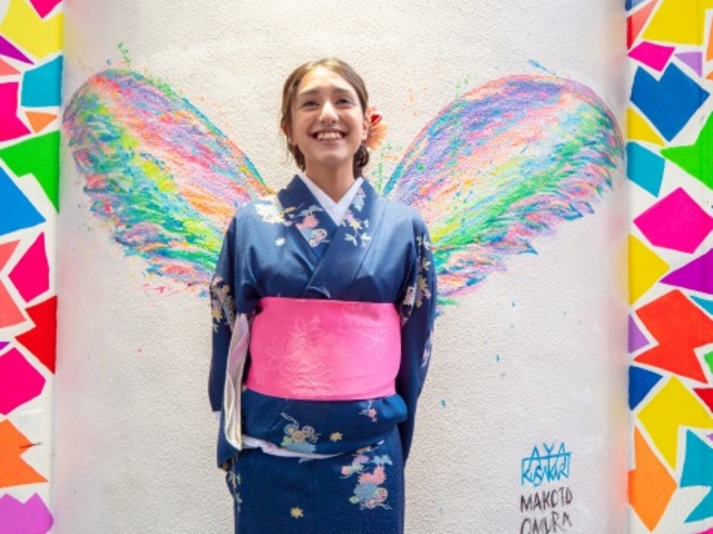 ���a����