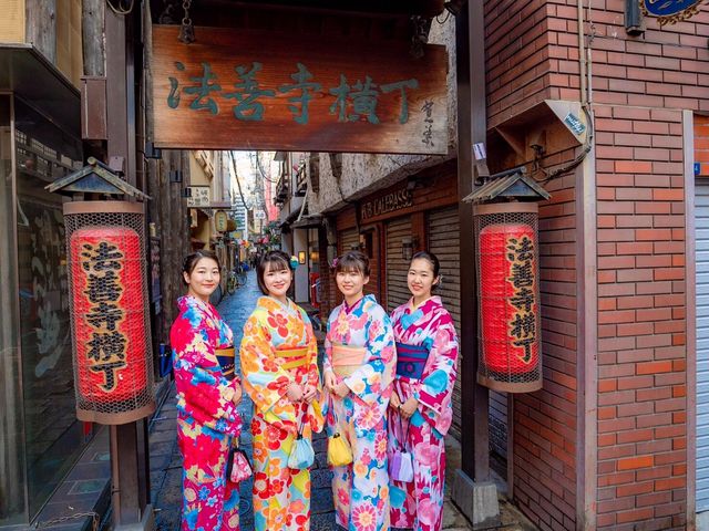 ���a����