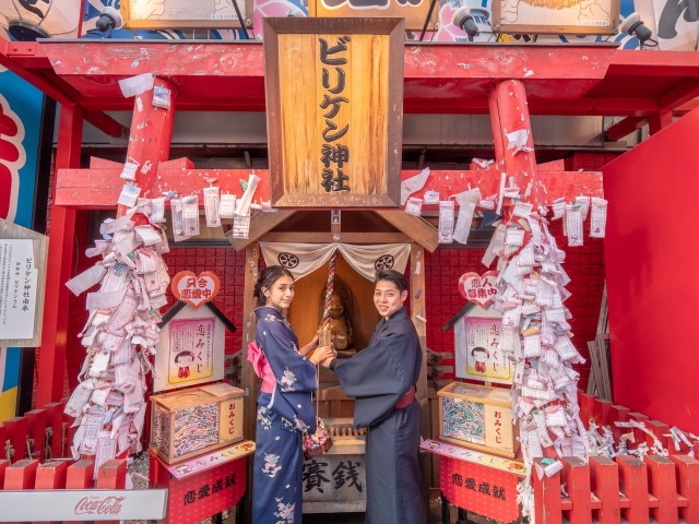 ���a����