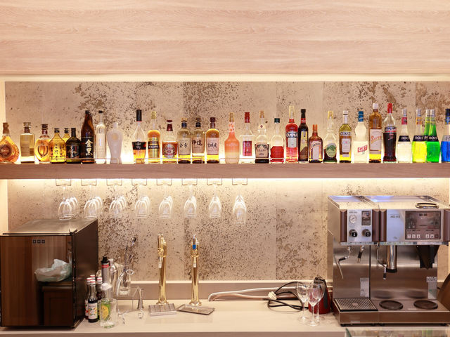 ��������\�t�g�h�����N�܂Ŋe���葵���Ă���܂��B���傢���݂��o���܂��I����l�l���炨�C�y�ɂǂ����`��_ANA�z���f�C�E�C�����