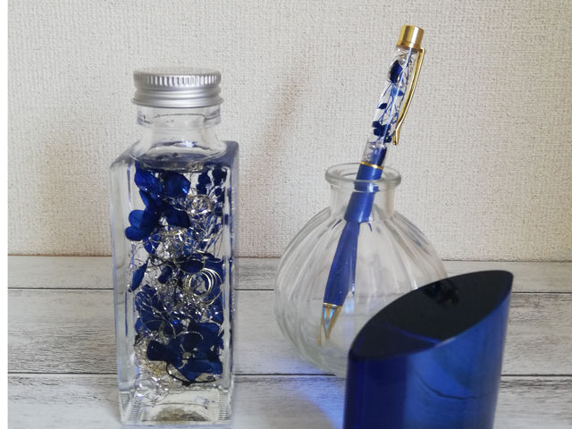 �R�~���j�P�[�V�����t�����[�f�U�C������