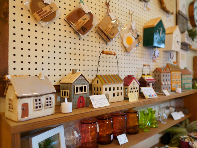 ���X��l�C�̃L�����h���n�E�X�A���킢���ł��􂻂̑��A���荠�Ȓl�i�̏��i�����������܂��B_Hygge