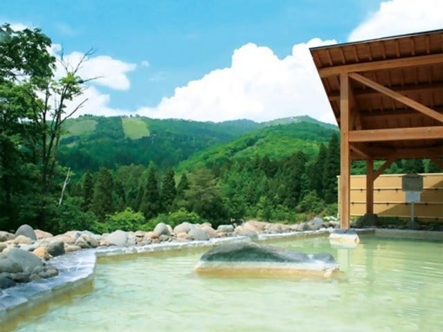 AlpenOutdooors����Ƃ�t�B�[���h