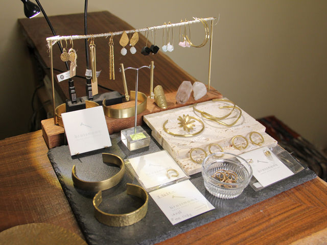 ���X�X�^�b�t����̃A�N�Z�T���[���l�C�ł��I_�y�f���C�f�g�b�N�X�T���� BONADEA