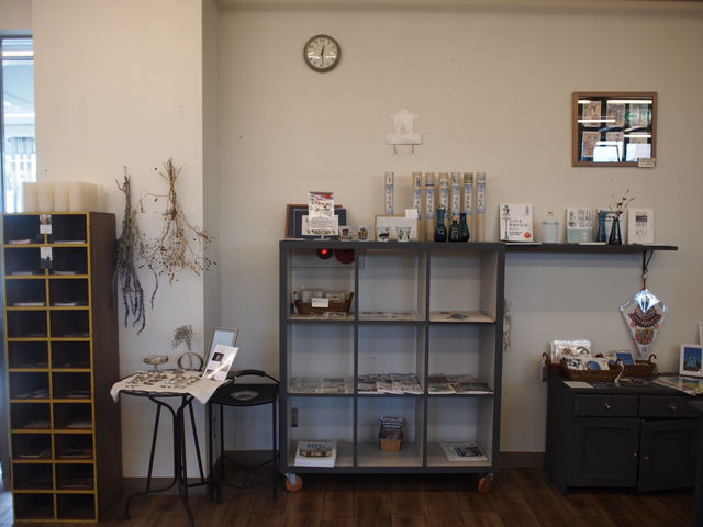 Blue�@Bronze�@Store
����̑f�G�Ȗ{���u���Ă܂�_yonne_04