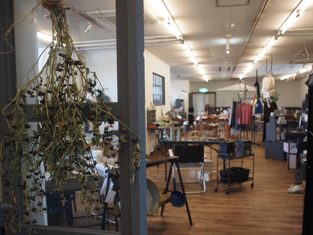 Blue Bronze Store
�m����G�݂�����܂�_yonne_04