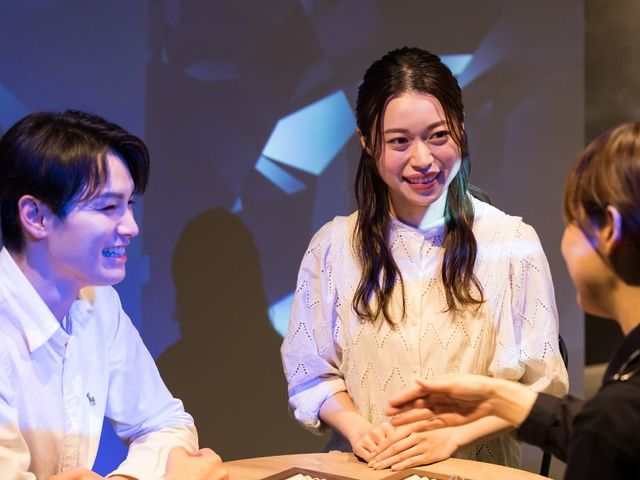 �y�D�y�̎���V���o�[�l�b�N���X�E�o���O���z�f�U�C����z�����q�A�����O�B����O�̎��Ԃ��A�킭�킭����̌��̂ЂƂB_�H�[Smith�D�y�{�X