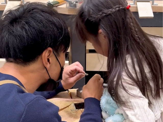 FIRST DIAMOND �É������H�[