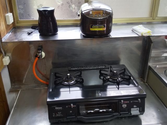 1���������ъ�A�d�C�|�b�g�A�K�X�R����2���B_�`�r�b�R �����R���]�[�g sarari