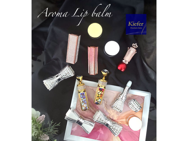 ���q�l�����S���Ďg����A���}���b�v���́A���D���ȃL���L�����b�v�P�[�X��I��ō��܂��B�����b�v�P�[�X�̍݌ɂ͕ύX����ꍇ������܂��B��������������_����|�[�Z���[�c�T����Kiefer