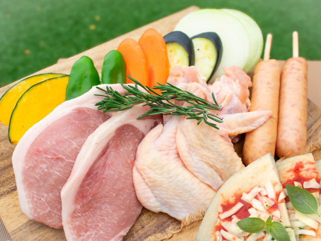 ���q�l�H�ރR�[�X(3�l�O)_LOCAL BBQ ���C