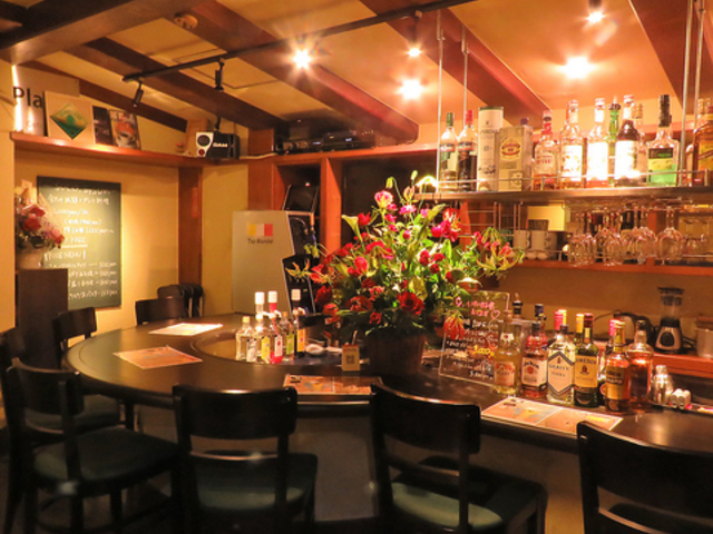 ׏H̃JE^[BAR drink&songs SOCO \R̎ʐ^1