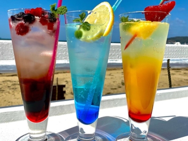 Cafe BEACH COMBER̎ʐ^1
