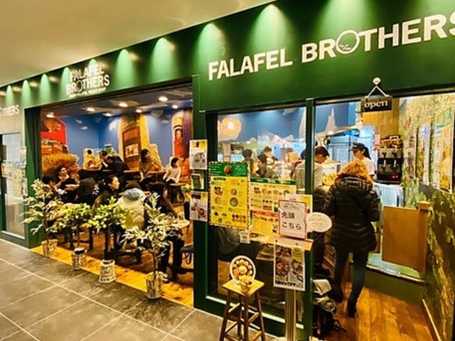 FALAFEL BROTHERS aJpRX̎ʐ^1