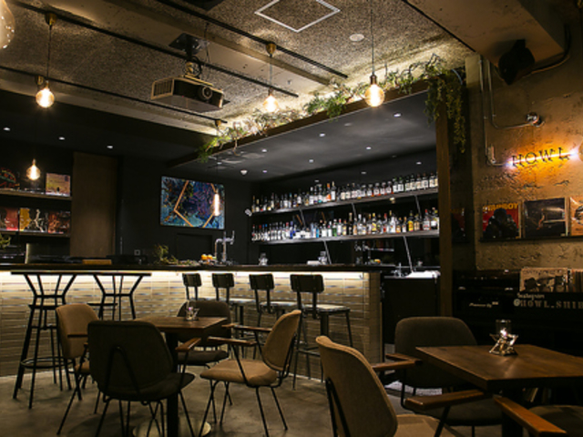 SOUND BAR HOWL�̎ʐ^1