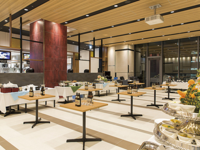 AOI GARDEN FOOD HALL �A�I�C�K�[�f�� �t�[�h�z�[���̎ʐ^1