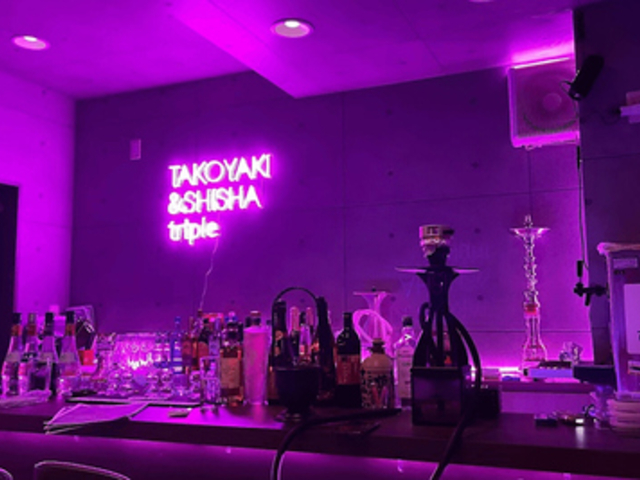 TAKOYAKI & SHISHA CAFE BAR triple ^RLAhV[VJtFo[ gv̎ʐ^1