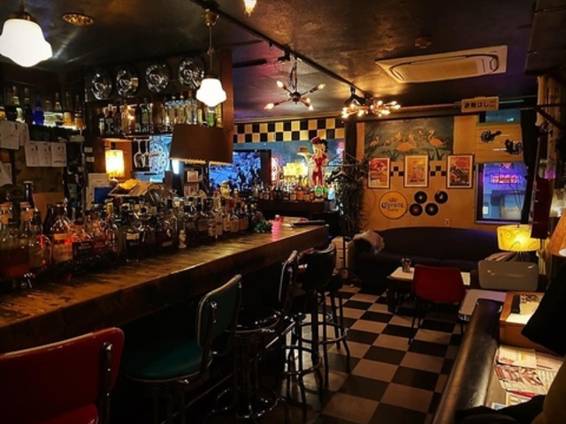 CAFE&BAR Thunderbird̎ʐ^1