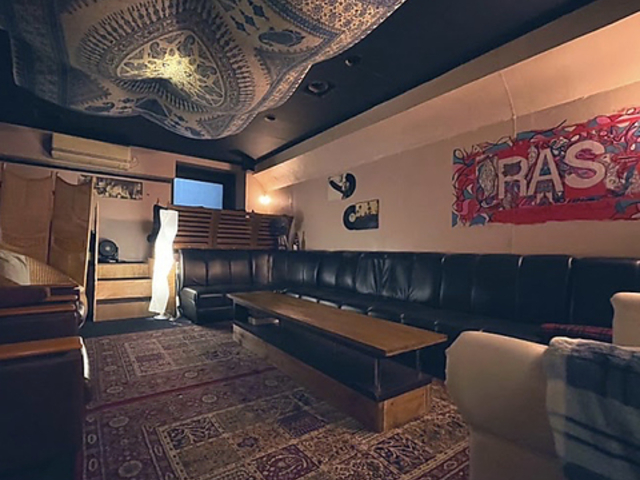 Shisha Cafe RAS gX̎ʐ^1