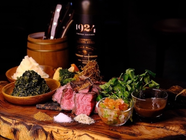 HELLFIRE KITCHEN wt@CALb` Xe[LnEX̎ʐ^1