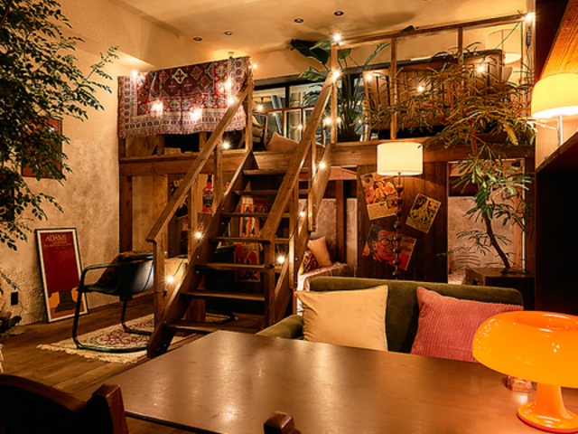 �V�[�V���J�t�F&�o�[ DOOR �h�A�̎ʐ^1