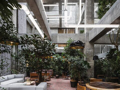 SHIROIYA the LOUNGE�̎ʐ^1