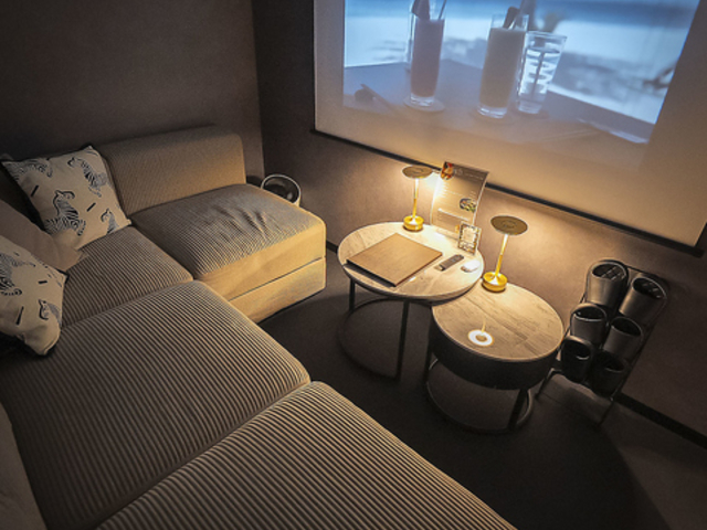 shisha cafe dining supha �X�[�t�@�̎ʐ^1