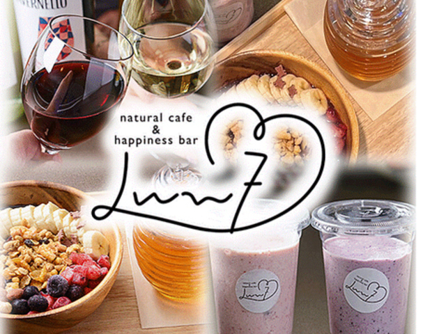 natural cafe & happiness bar Luv7 uZu̎ʐ^1