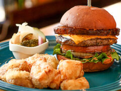 Suns Burger �T���Y�o�[�K�[�̎ʐ^1