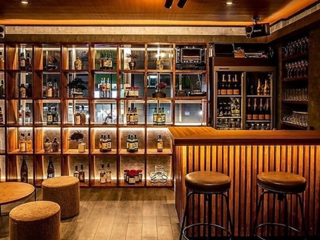 Bar ROOM T N [eB[̎ʐ^1