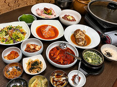 創業38年 本場韓国料理・焼肉 宮崎 タバン草乃家の写真1