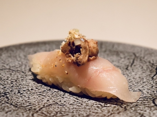 ���ƃV���� UROKO �E���R�̎ʐ^1