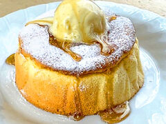 ���َq�̐X & ���̃J�t�F�̎ʐ^1