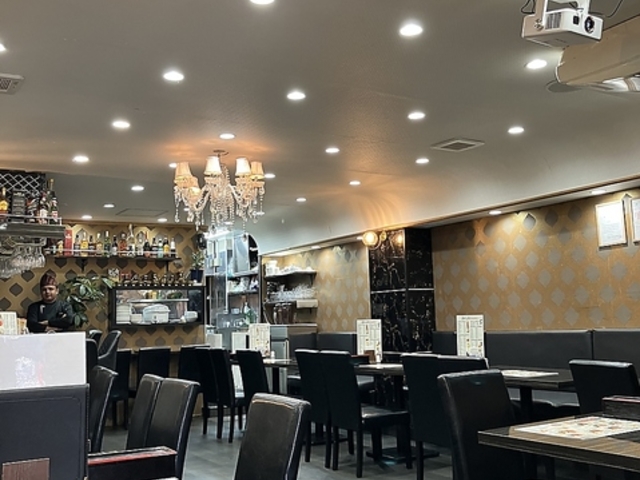 THE ROYAL KITCHEN&BAR �U���C�����L�b�`���A���h�o�[�̎ʐ^1