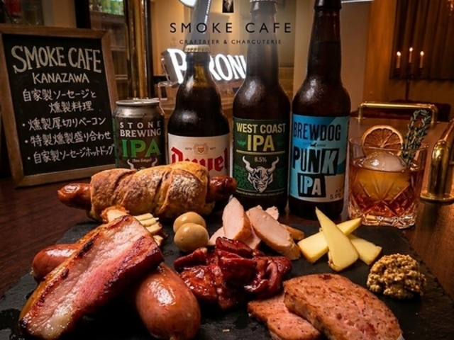 SMOKE CAFE �����������H�������̎ʐ^1