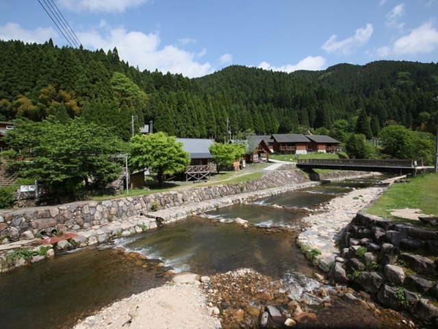 ���R�͐�𗘗p�����Ǘ��ނ��͑S����80���ȏ�I_�����̗� �E��{���Z���^�[