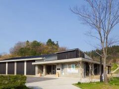 国史跡古津八幡山・弥生の丘展示館の写真1