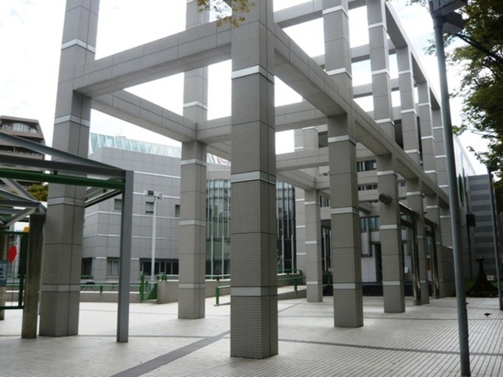 名古屋市美術館