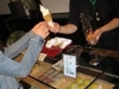 SǊOȂ̗Mݎq{ƒYւ̓eʐ^1