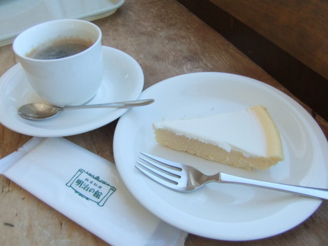 ݂񂳂̃JtF@̊ق̓eʐ^1