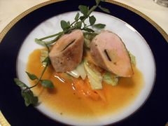 �}���}�}����̃_�C�j���O���[���ւ̓��e�ʐ^1