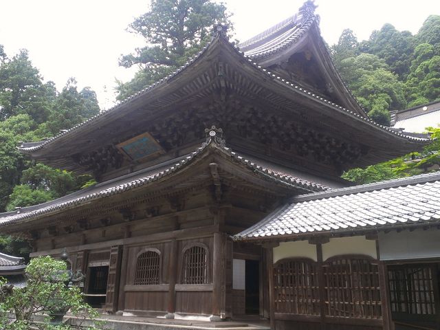 �����@��{�R�i����