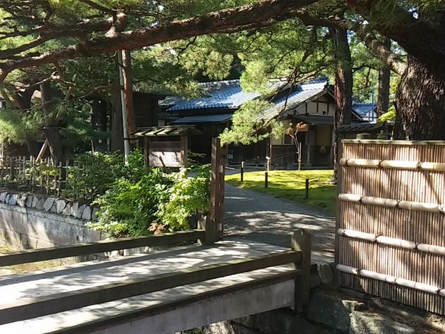 ������t��_�������i�V�����V���c�s�j