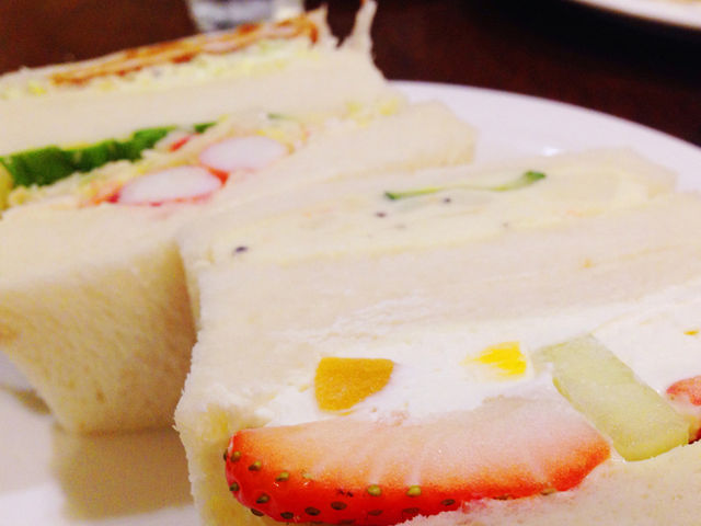 ʐ^͎OAt[cThE|egT_EYCKjEGrJcłB_