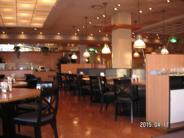 �X���̕��͋C_�_�C�i�b�N �O�؃T�[�r�X�G���A�����